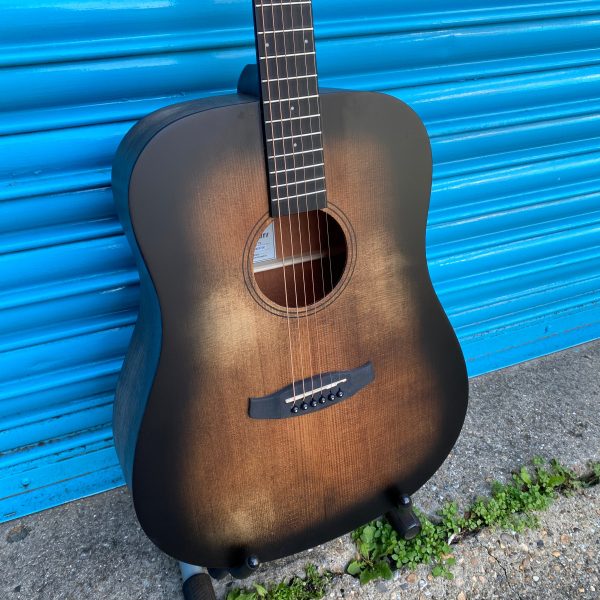 Tanglewood Auld Trinity Dreadnought Acoustic Guitar For Cheap