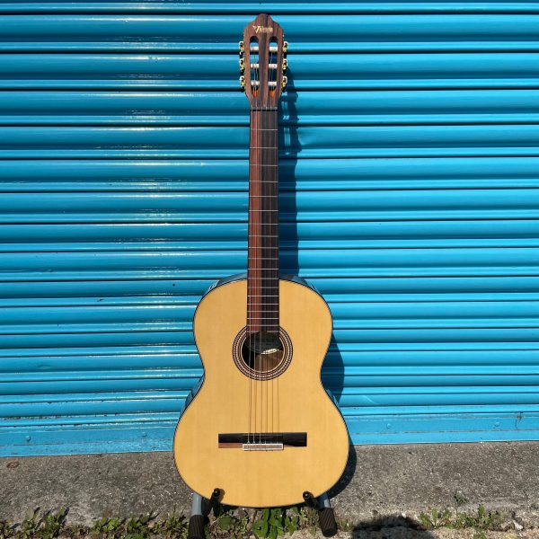 Valencia VC564 Classical Guitar For Discount