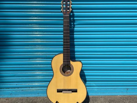 Valencia 564 Cutaway Electric Classical Guitar Discount